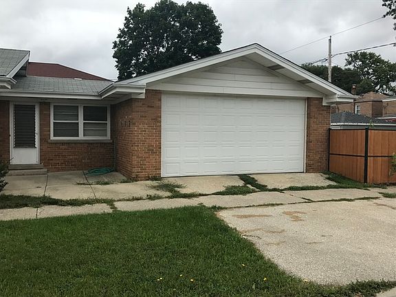 2nd image of 1446 Marengo Ave