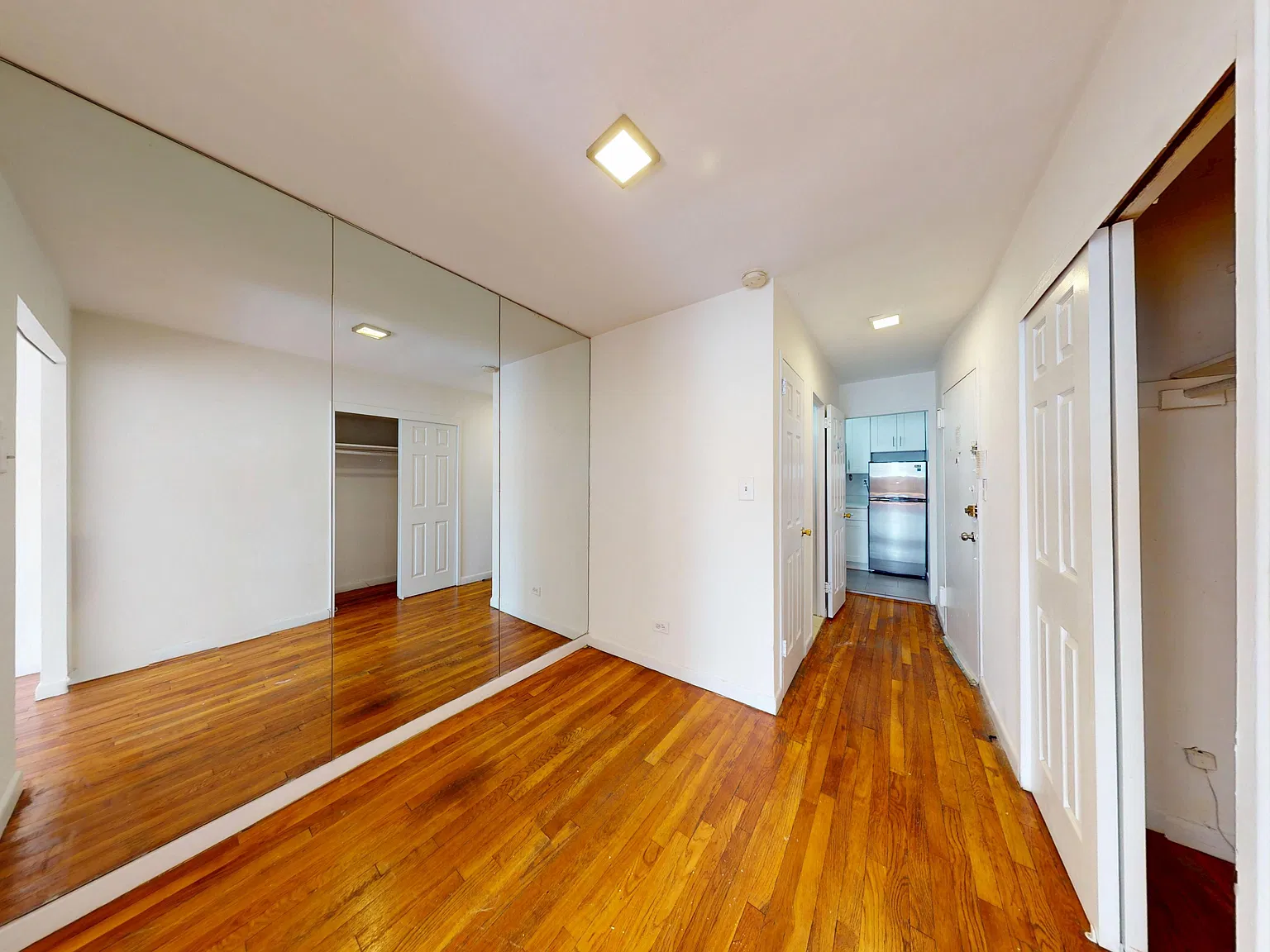 347 East 51st Street — Photo 3