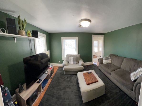 139 Hall Ave FLOOR 2