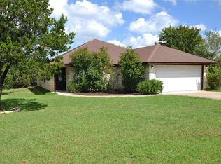 1006 W Apache Trl, Granbury, TX 76048