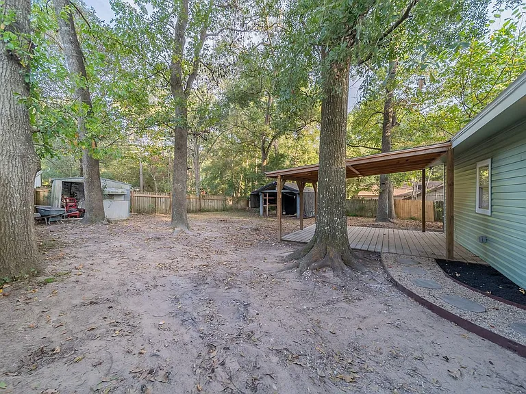 5739 Skylane Dr — Photo 5
