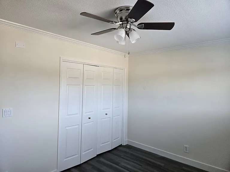 375 E 18th St #5 — Photo 13