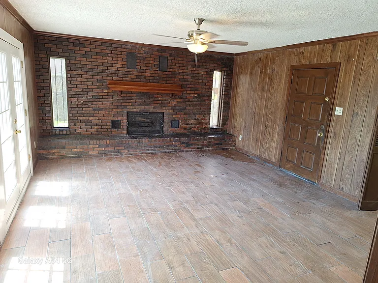 370 West St — Photo 13