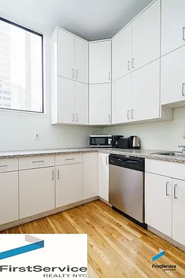 Rented by FirstService Realty (legacy) | media 4