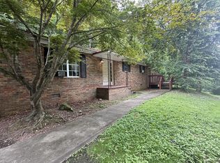 220 Mays Branch Rd, Pikeville, KY 41501