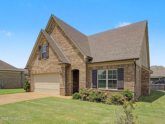 3rd image of 3572 Sabra Ln