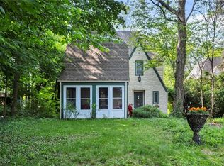 3396 Mayfield Rd, Cleveland Heights, OH 44118