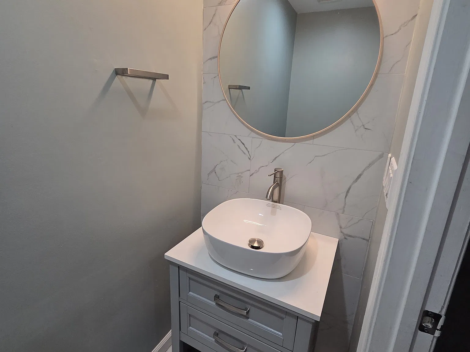 3 bed, 2200 sqft, $3,200 — Photo 4