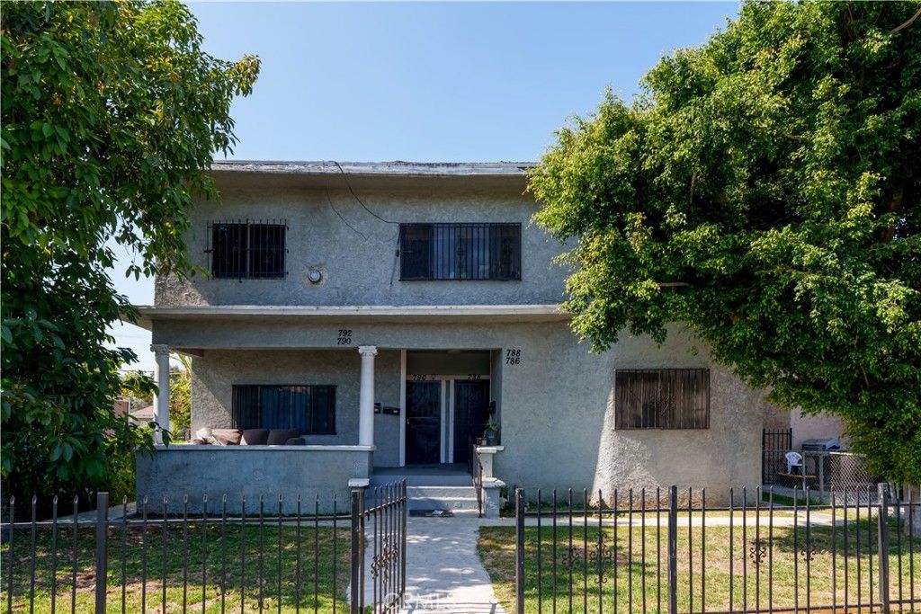 786 E 41st St, Los Angeles, CA - View 3