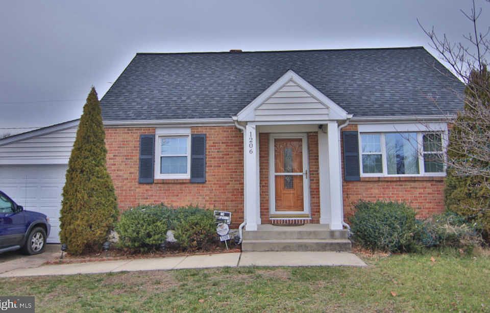 1st image of 1206 Whitman Dr