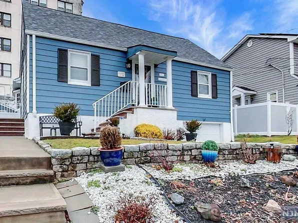 181 Hickory St, Kearny, NJ 07032