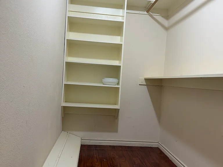 2208 Albert Broadfoot St — Photo 17