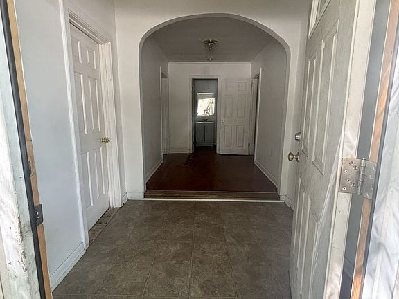 Entry way- Front door