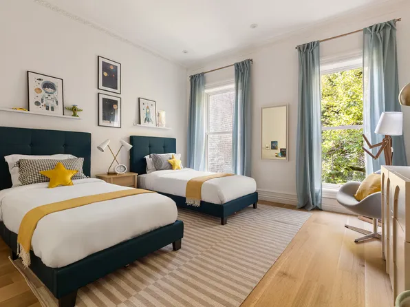 304 West 137th Street image 19 of 25