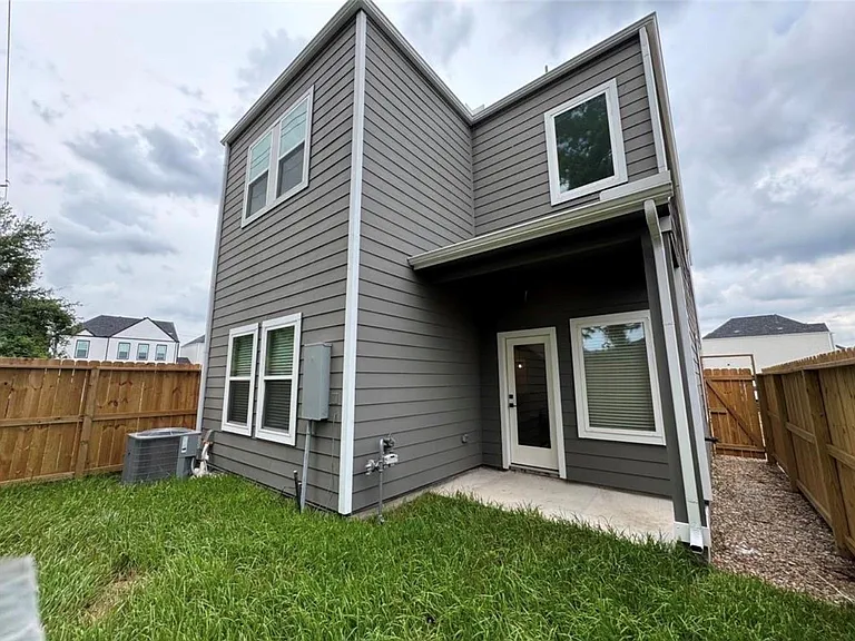 11321 Stonework Grove Ln — Photo 24