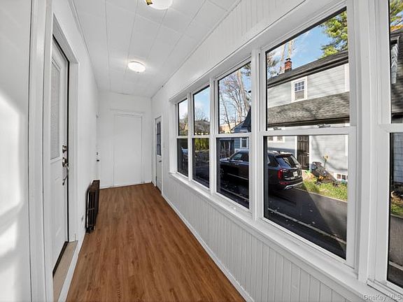 4th image of 153 Franklin Ave APT 2
