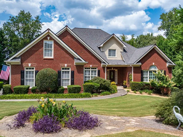 2768 Clearwater Springs Dr, Buford, GA 30519