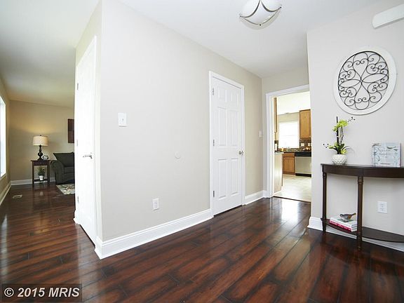 Beautiful 12mm two-tone wood graces the downstairs