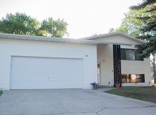 367 8th St NE, Garrison, ND 58540