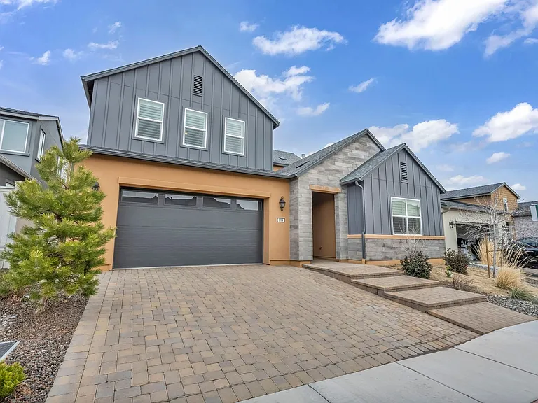 619 Camargue Trl — Photo 4