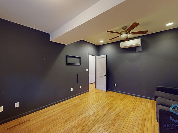 3rd image of 6818 10th Ave