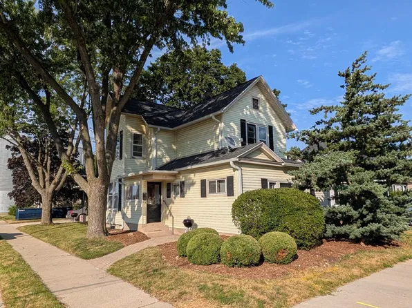 248 W Chestnut STREET #516 Kendall St, Burlington, WI 53105