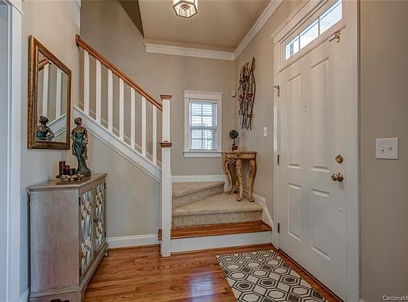 4th image of 164 Berkshire Ave