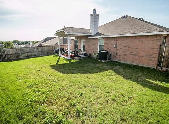 3rd image of 10305 Nelson Dr