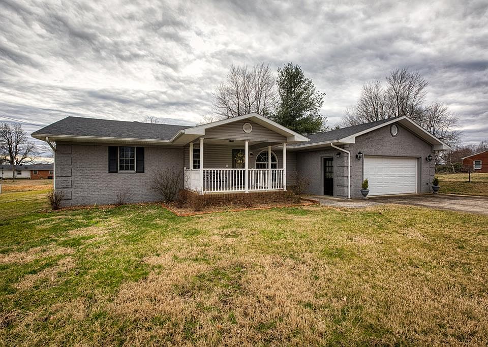 1st image of 5404 Dee Acres Dr