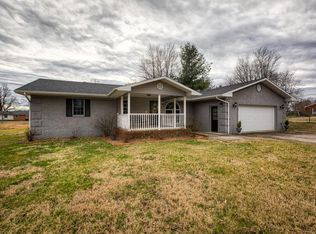 5404 Dee Acres Dr, Philpot, KY 42366