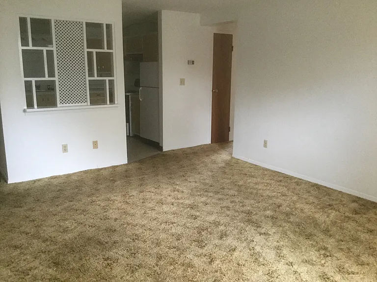 2608 House Ave - Capitol Apartments — Photo 1