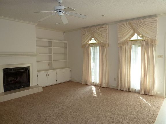 2nd image of 4105 Trent Ln
