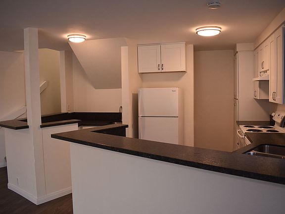 4th image of 8429 Via Mallorca Unit 107