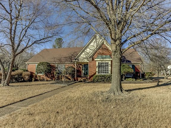 2nd image of 120 W Nolley Dr