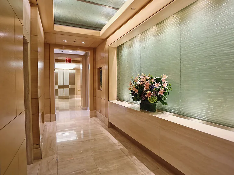 120 Riverside Blvd #5L — Photo 15