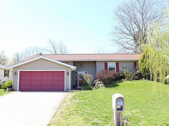 2nd image of 120 N Parrish Ln