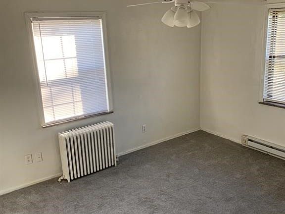 4th image of 544 Corona Ave
