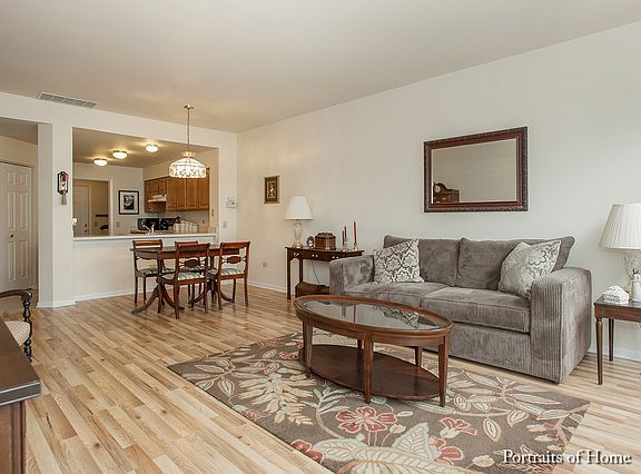 5th image of 1113 E Wilson Ave #41-111