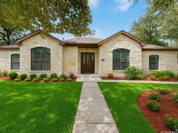 145 Rosewood, La Vernia, TX 78121