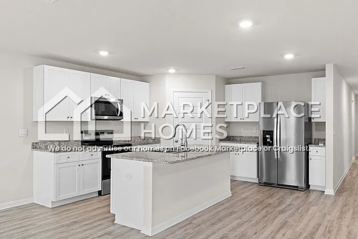 7504 Delancey St — Photo 9