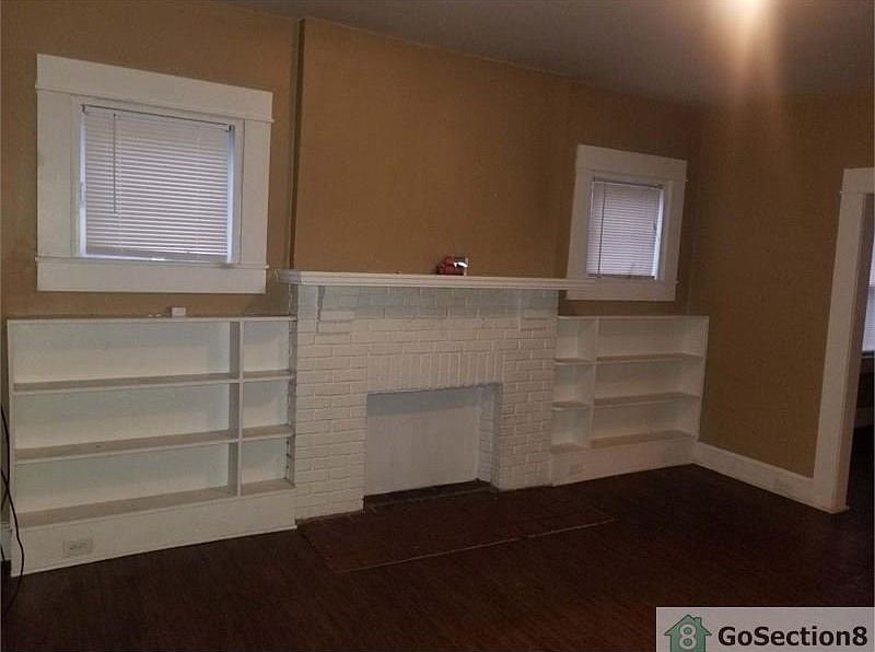 2nd image of 3824 W Cold Spring Ln