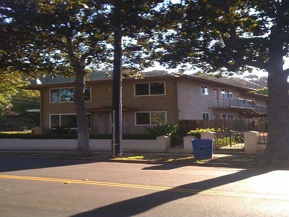 2nd image of 1101 San Andres St