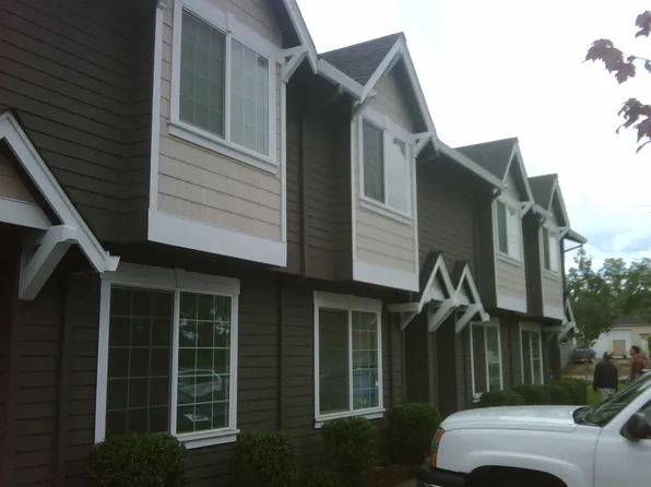 9721 SW Denney Rd, Beaverton, OR 97008