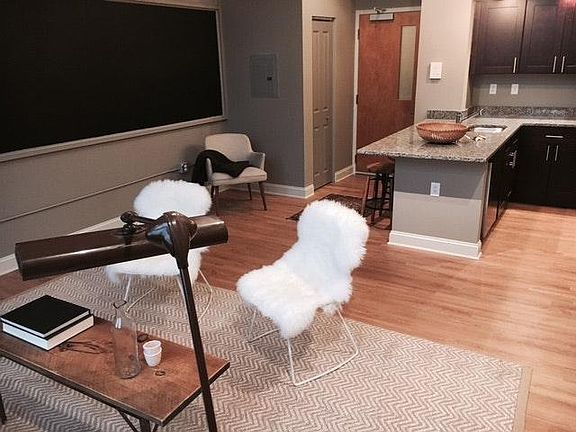 4th image of 1030 Parkside Ave APT 301