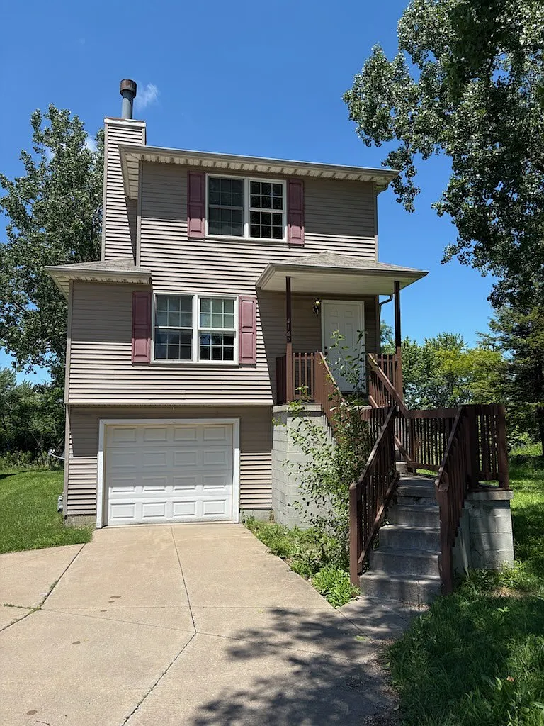 4165 Pine Avenue - 1 — Photo 1