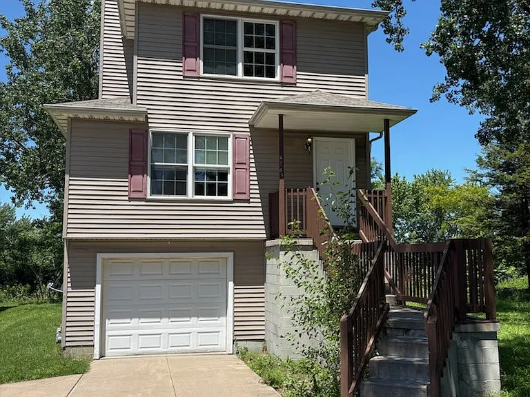 4165 Pine Ave — Photo 1