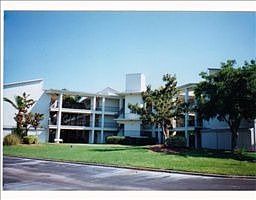 5th image of 2700 Bayshore Blvd APT 5104