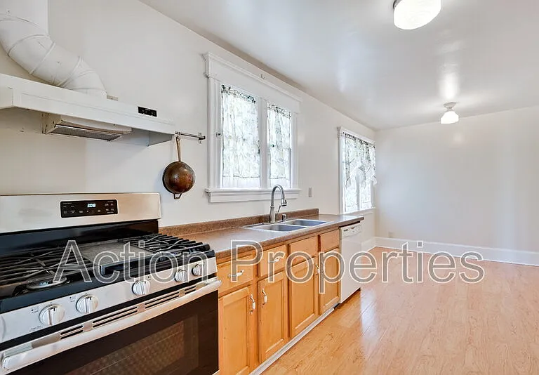 1610 California St #1 — Photo 8