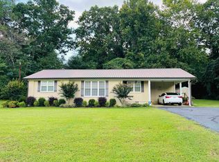 102 W Cedar St, Selmer, TN 38375