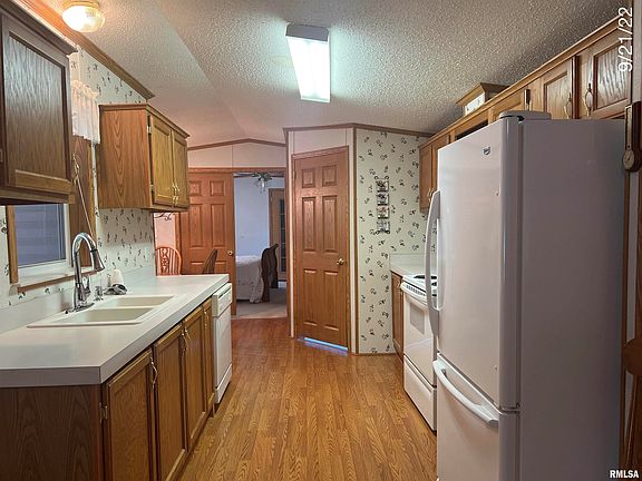 2nd image of 25 Green Acre